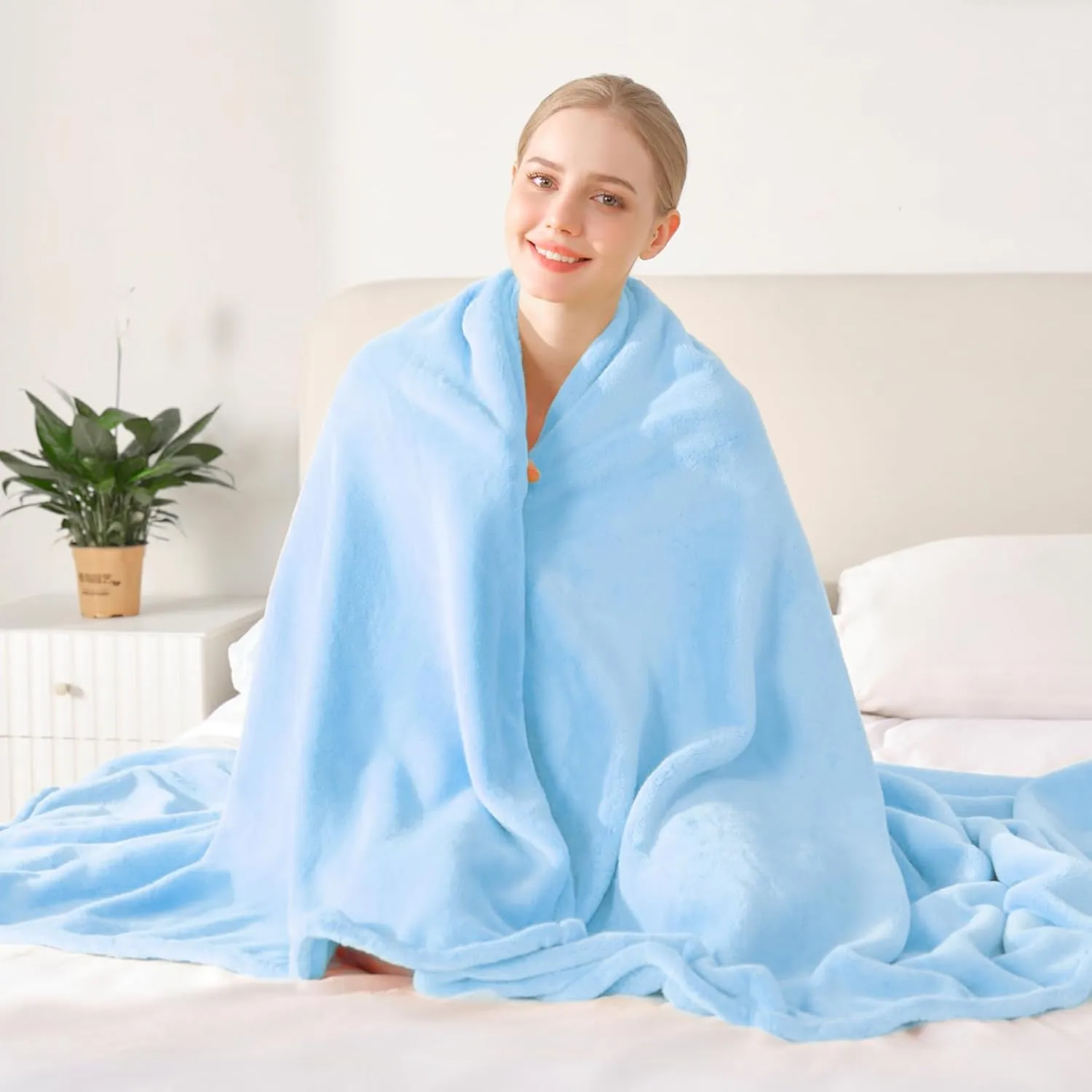 BEAUTEX Fleece Throw Blanket for Couch Sofa or Bed Throw Size Soft Fuzzy Plush Blanket, Luxury Flannel Lap Blanket, Super Cozy and Comfy for All Seasons (Baby Blue, 50" x 60")