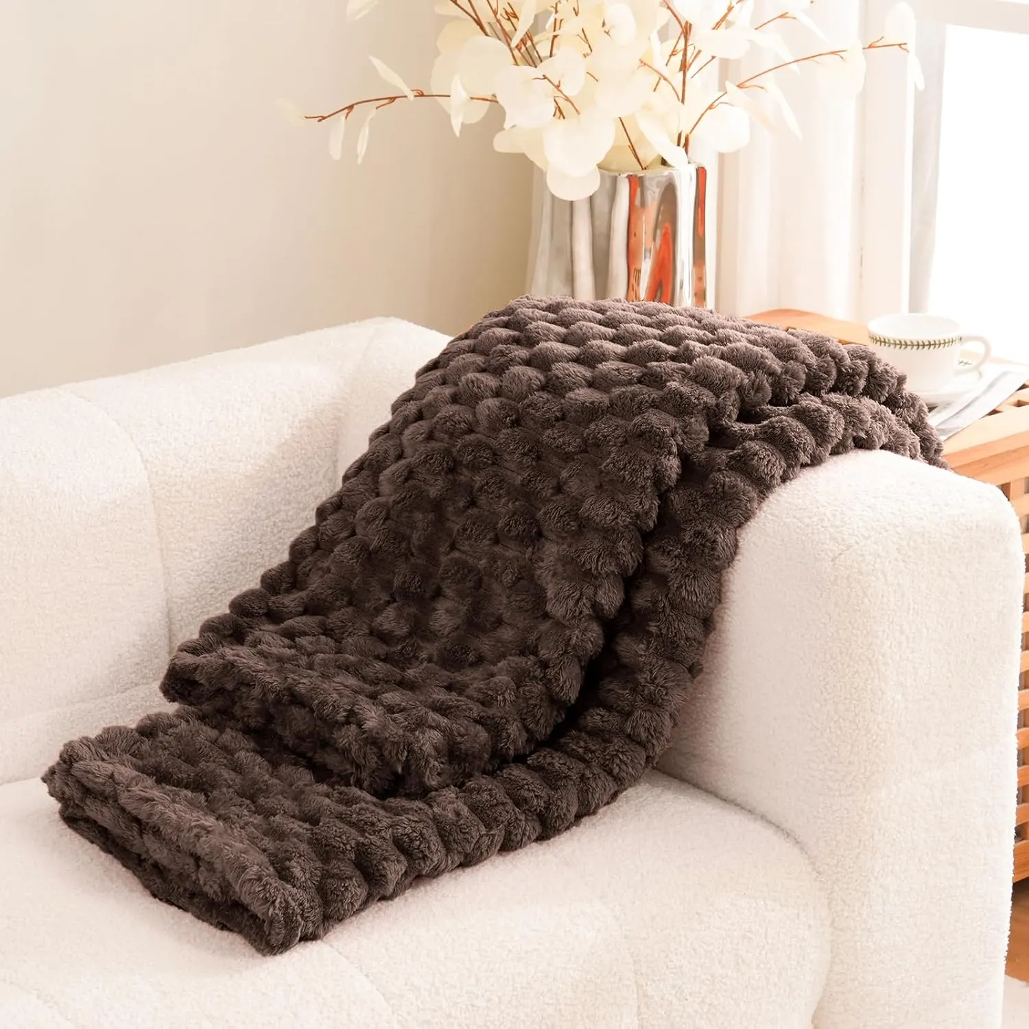 Excervent Flannel Fleece Throw Blanket(50x70 inches), Big 3D Clouds Stylish Hexagon Jacquard Decorative Fuzzy Blankets for Household, Camping, and Travel, Super Soft Cozy, Brown