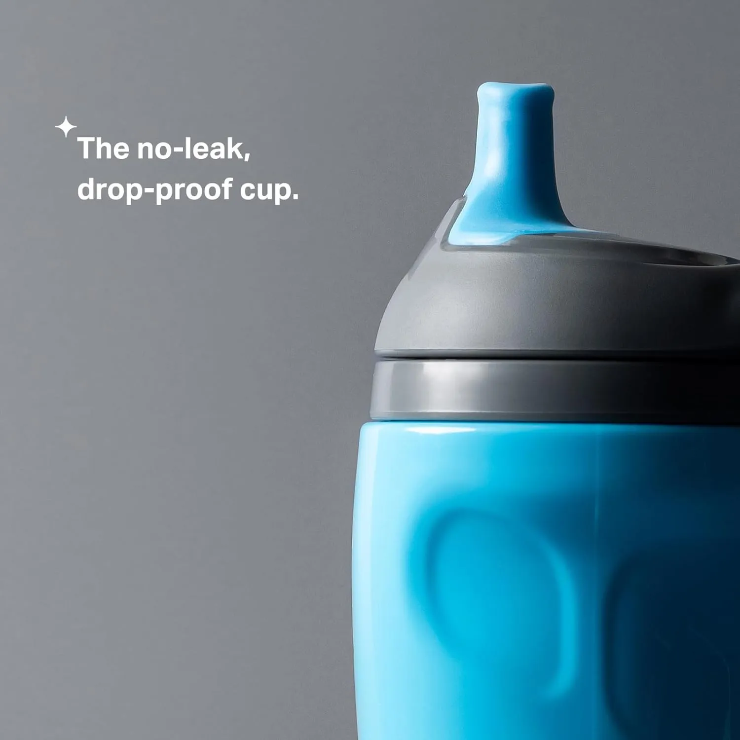 Tommee Tippee Insulated Sportee Bottle, for 12m , 9oz, Pack of 2 Non-Spill Toddler Water Bottles, Orange and Blue, with Two-Piece Valve to Help Stop Spills, Bite-Resistant Spout and Easy-Hold Handle